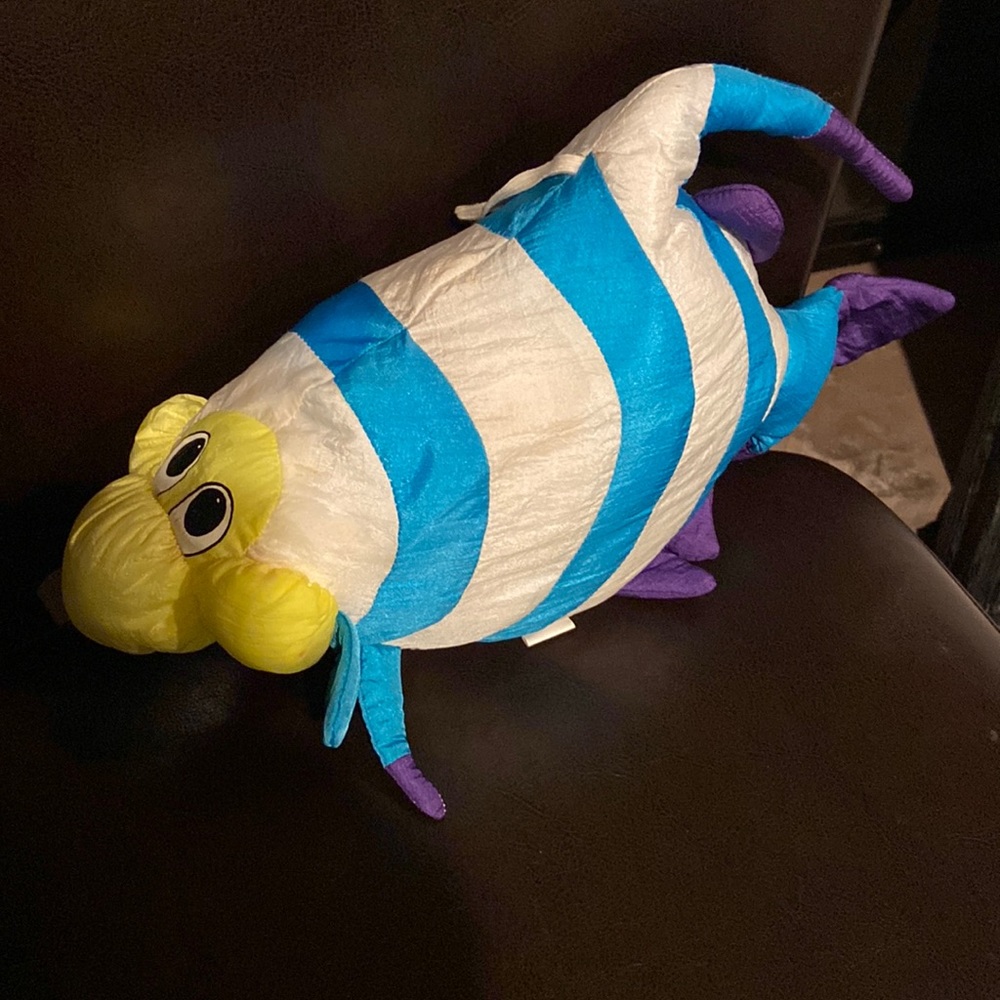 Vintage rare cloud 9 hanging nylon fish stuffed animal plush toy 9 in length